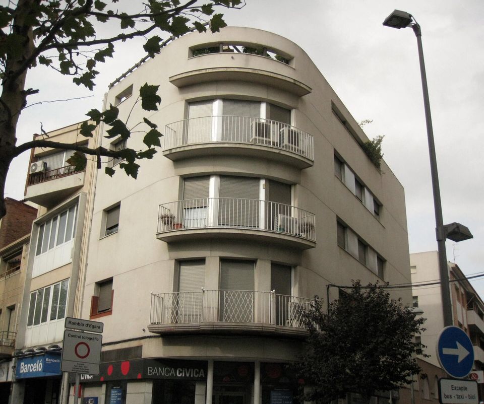 Edifici d’habitatges a la Rambla d’Ègara de Terrassa